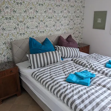 Atelier-maisonette-wohnung In Hoehenkirchen-siegertsbrunn Im Landkreis Muenchen Appartement *